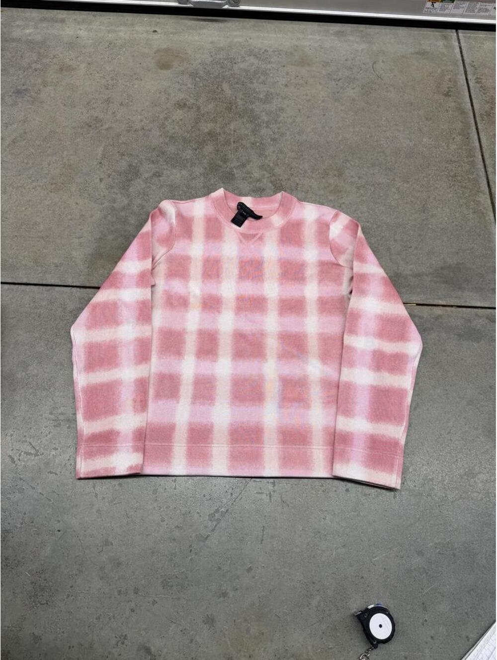 marc by marc jacobs blurred gingham piggy pink plaid crewneck size medium WOMENS